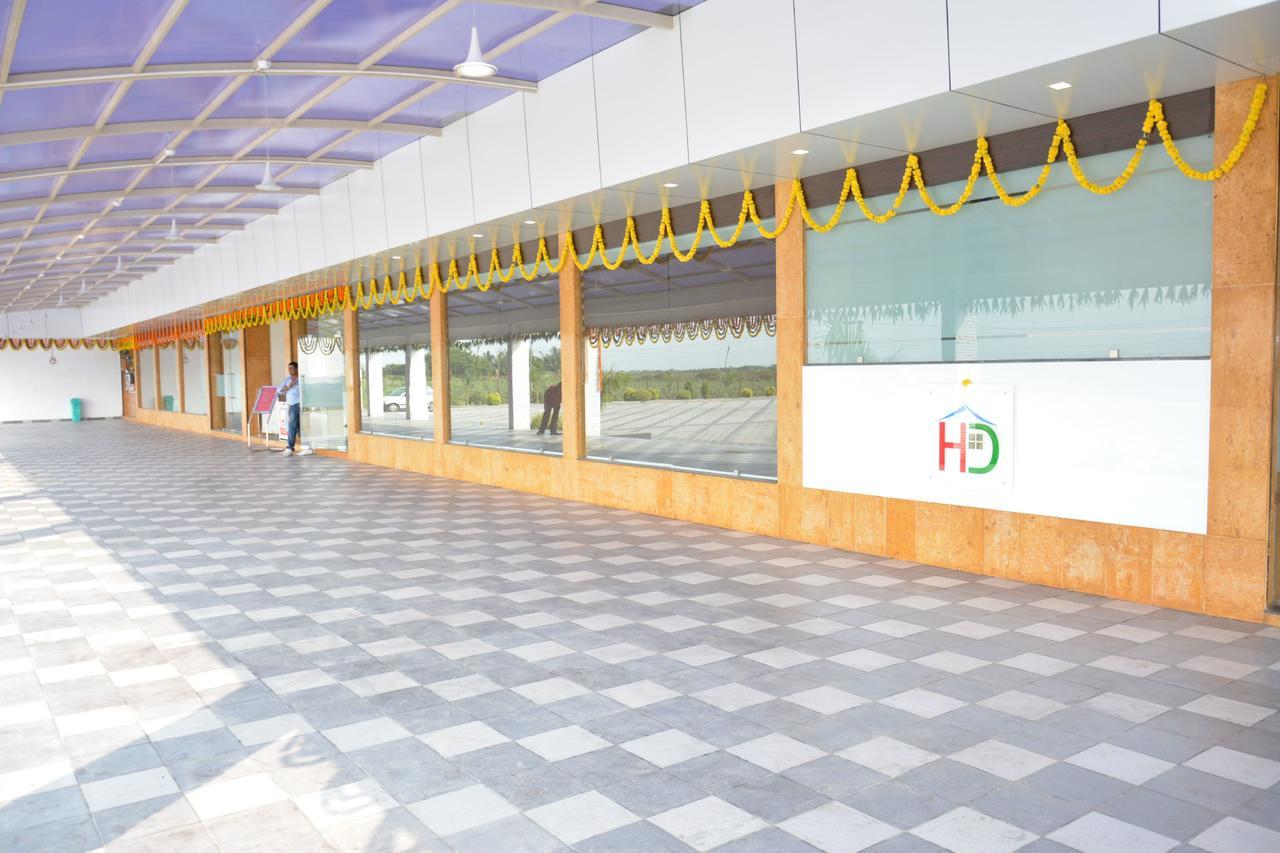 Hotel Darshan Rajula Luaran gambar